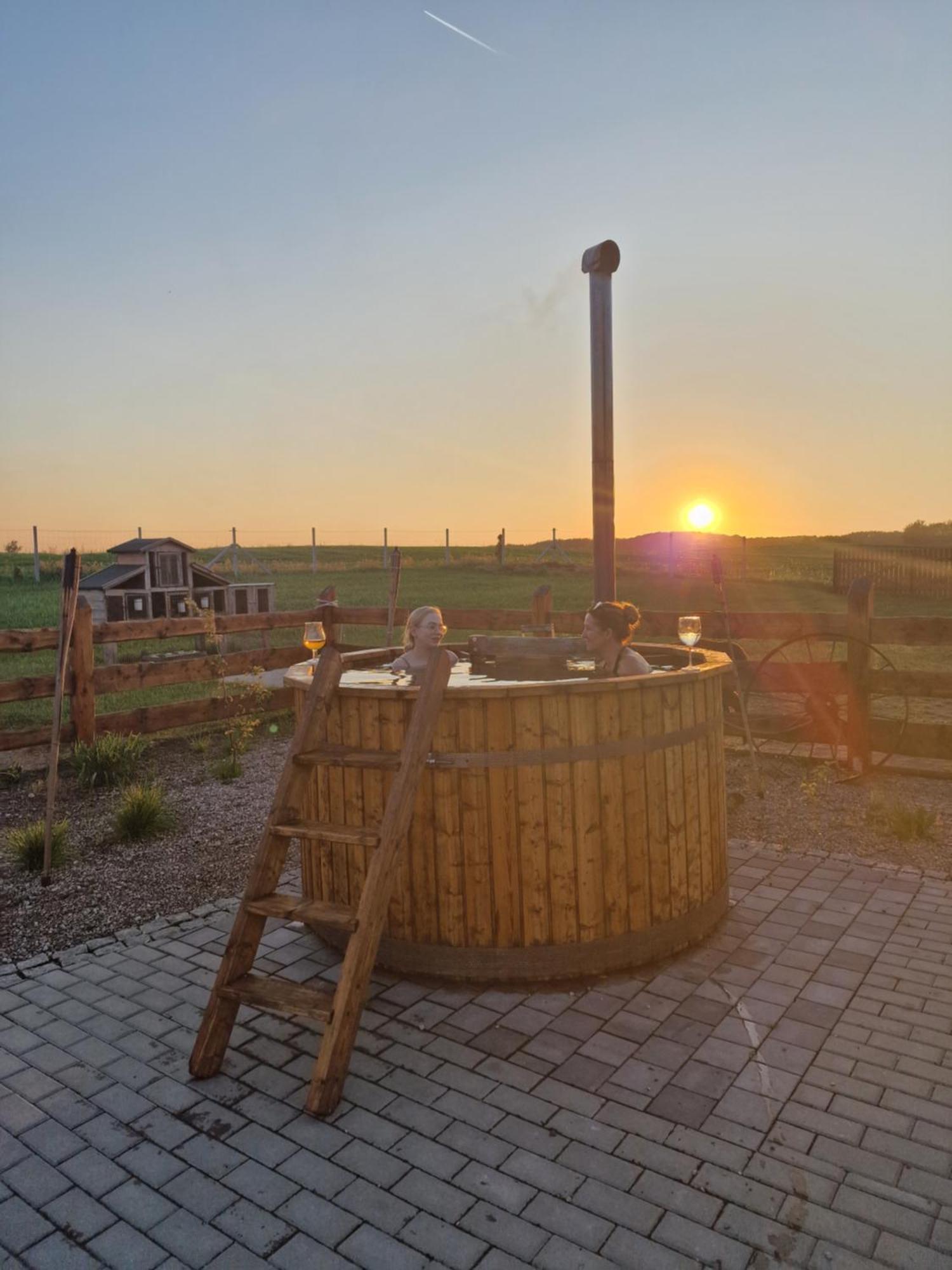 Borzytuchom Agroturystyka Kaszuby Villagehome מראה חיצוני תמונה